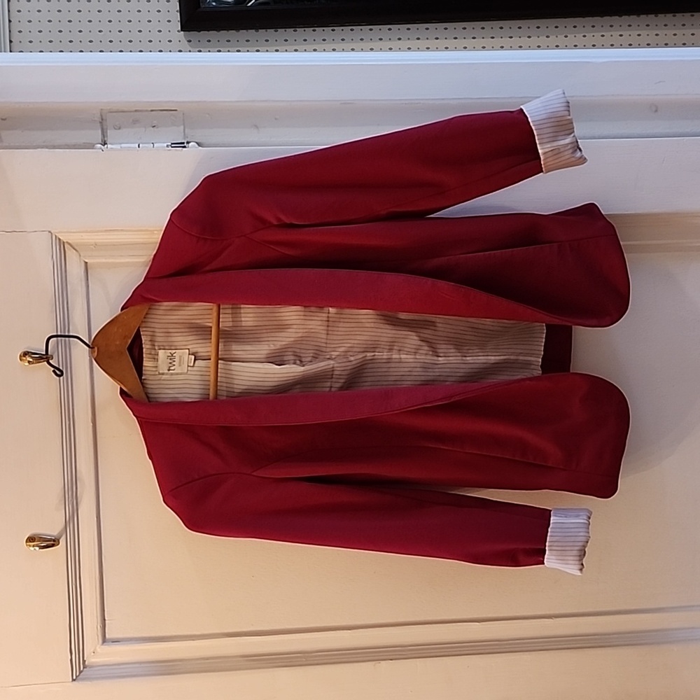 Twik berry blazer, size small